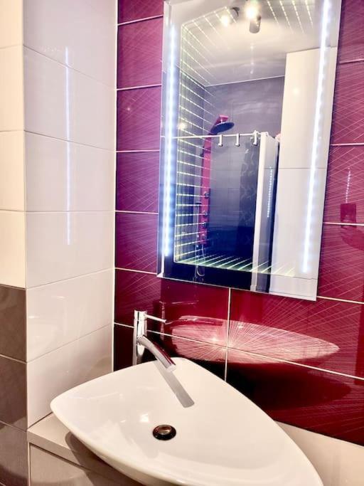 Nowoczesny Apartament Na Pradze Warschau Exterior foto